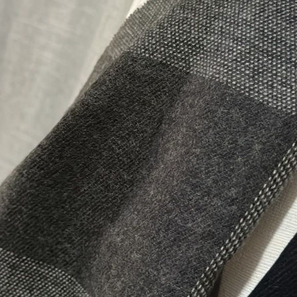 NWT Scarf-Plaid in Navy/Gray/Black-69x13-Acrylic-Rainforest Brand - Picture 7 of 13